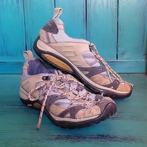 Merrell women hiking shoes size 6.5